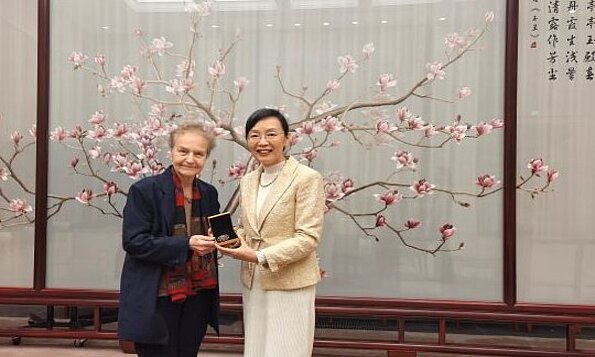 Prof. Däubler-Gmeilin and Ms. Lin Yi