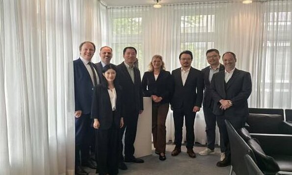访问艾伯特基金会
